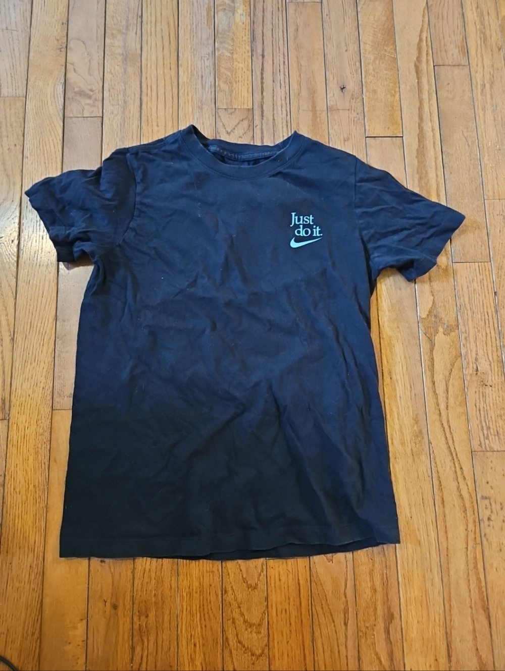 Youth Nike XL T-shirt With Black Purple Swoosh Logo If They Like You You're Not